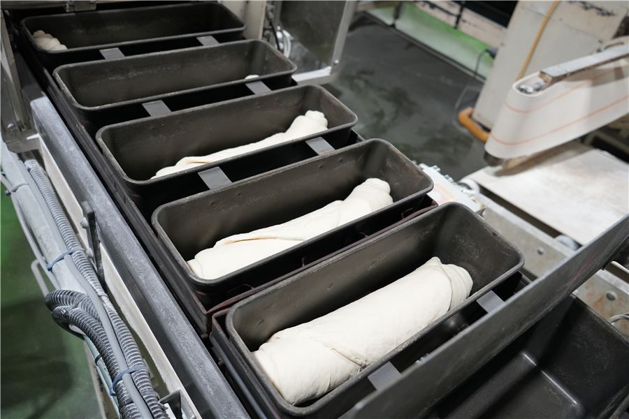 成型（型入れ）